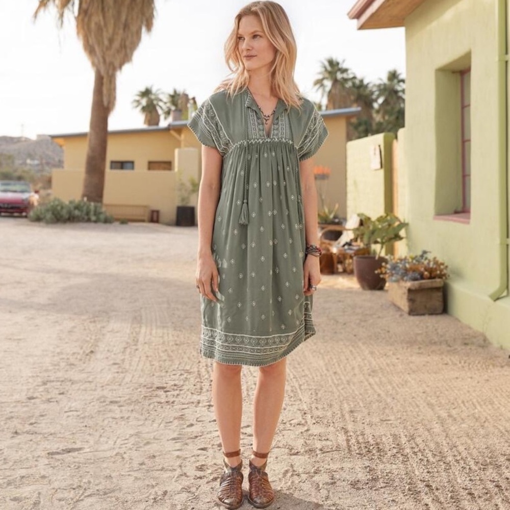 Sundance Aura Embroidered Dress Green Boho Bohemian Travel Office Sequins